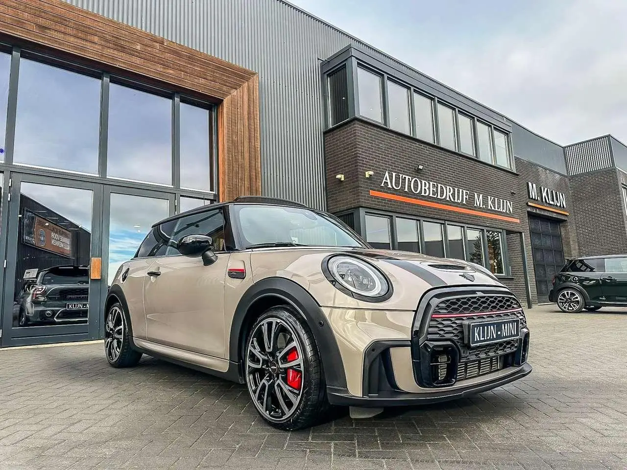 Photo 1 : Mini John Cooper Works 2022 Essence