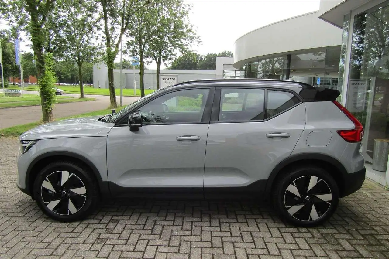 Photo 1 : Volvo Xc40 2024 Électrique