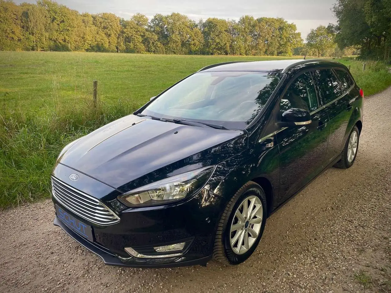 Photo 1 : Ford Focus 2015 Petrol