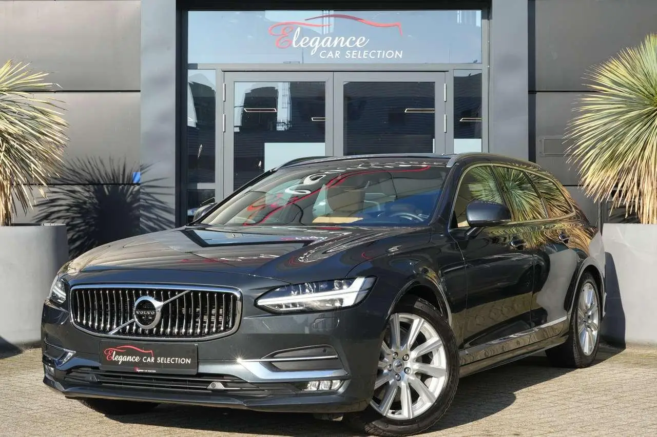 Photo 1 : Volvo V90 2020 Petrol