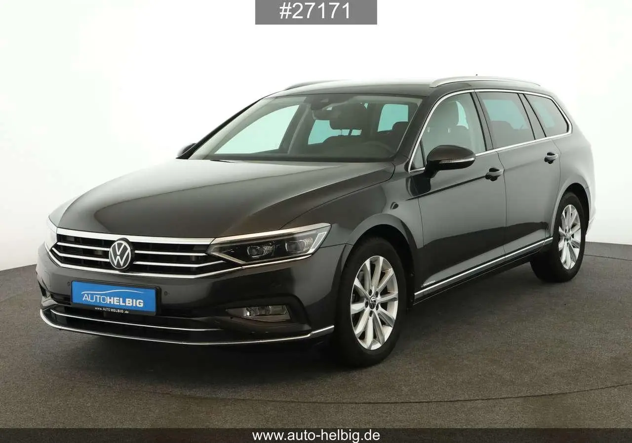 Photo 1 : Volkswagen Passat 2023 Diesel