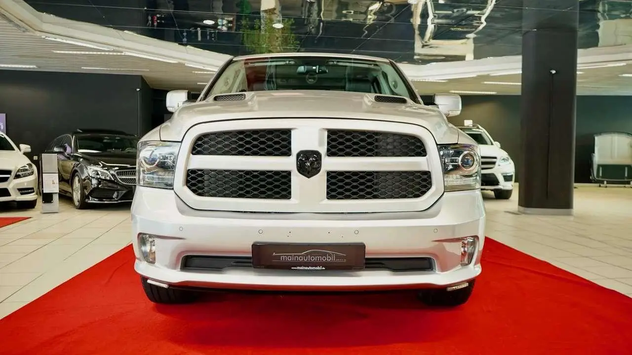 Photo 1 : Dodge Ram 2017 Essence