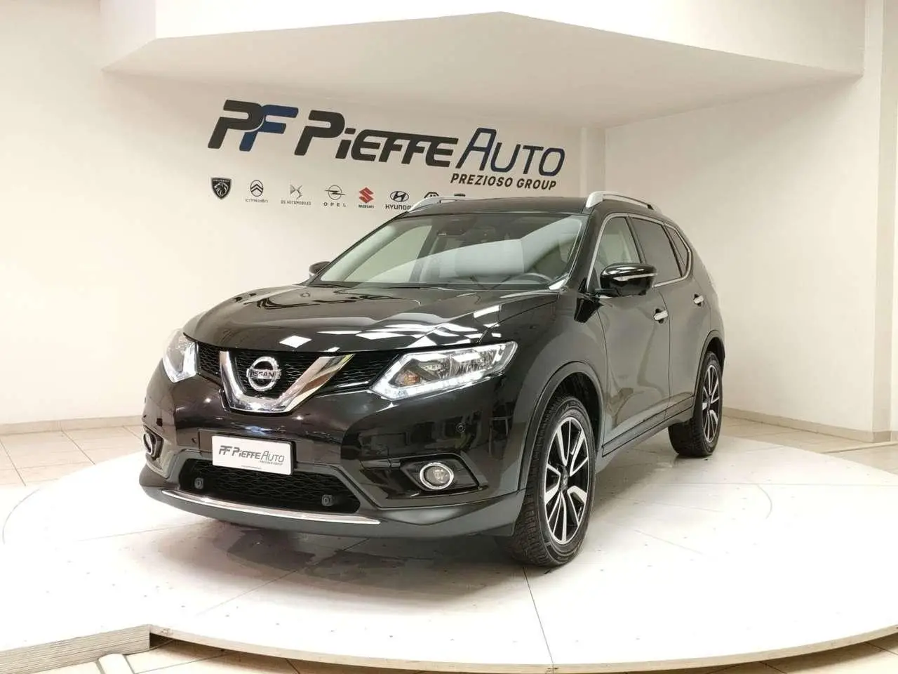 Photo 1 : Nissan X-trail 2017 Diesel