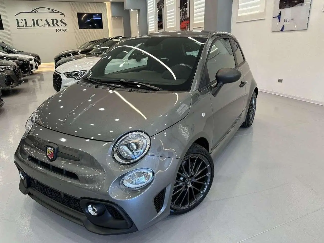 Photo 1 : Abarth 595 2023 Essence