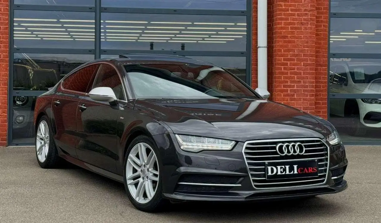 Photo 1 : Audi A7 2016 Petrol