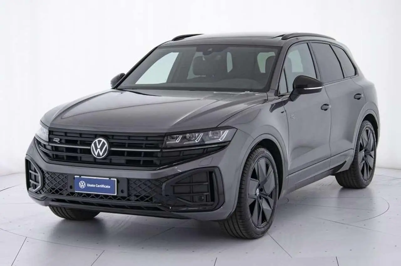 Photo 1 : Volkswagen Touareg 2024 Diesel