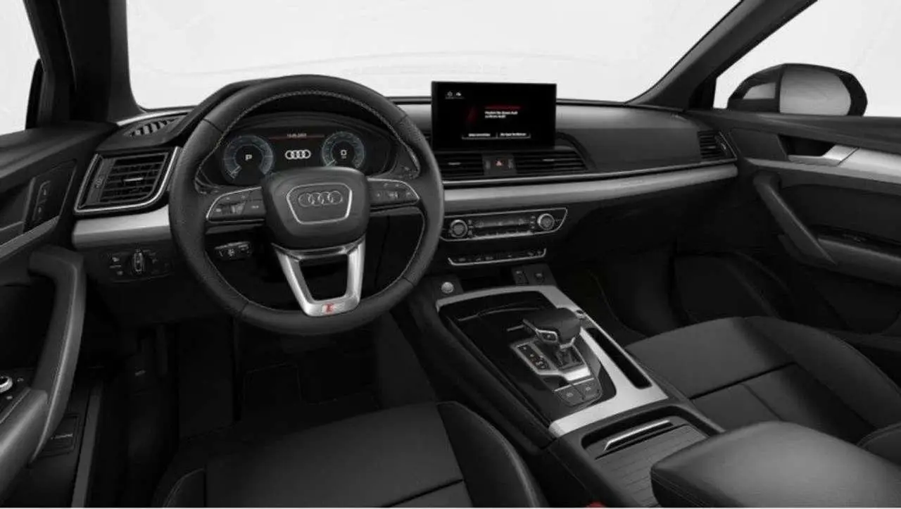 Photo 1 : Audi Q5 2024 Hybrid