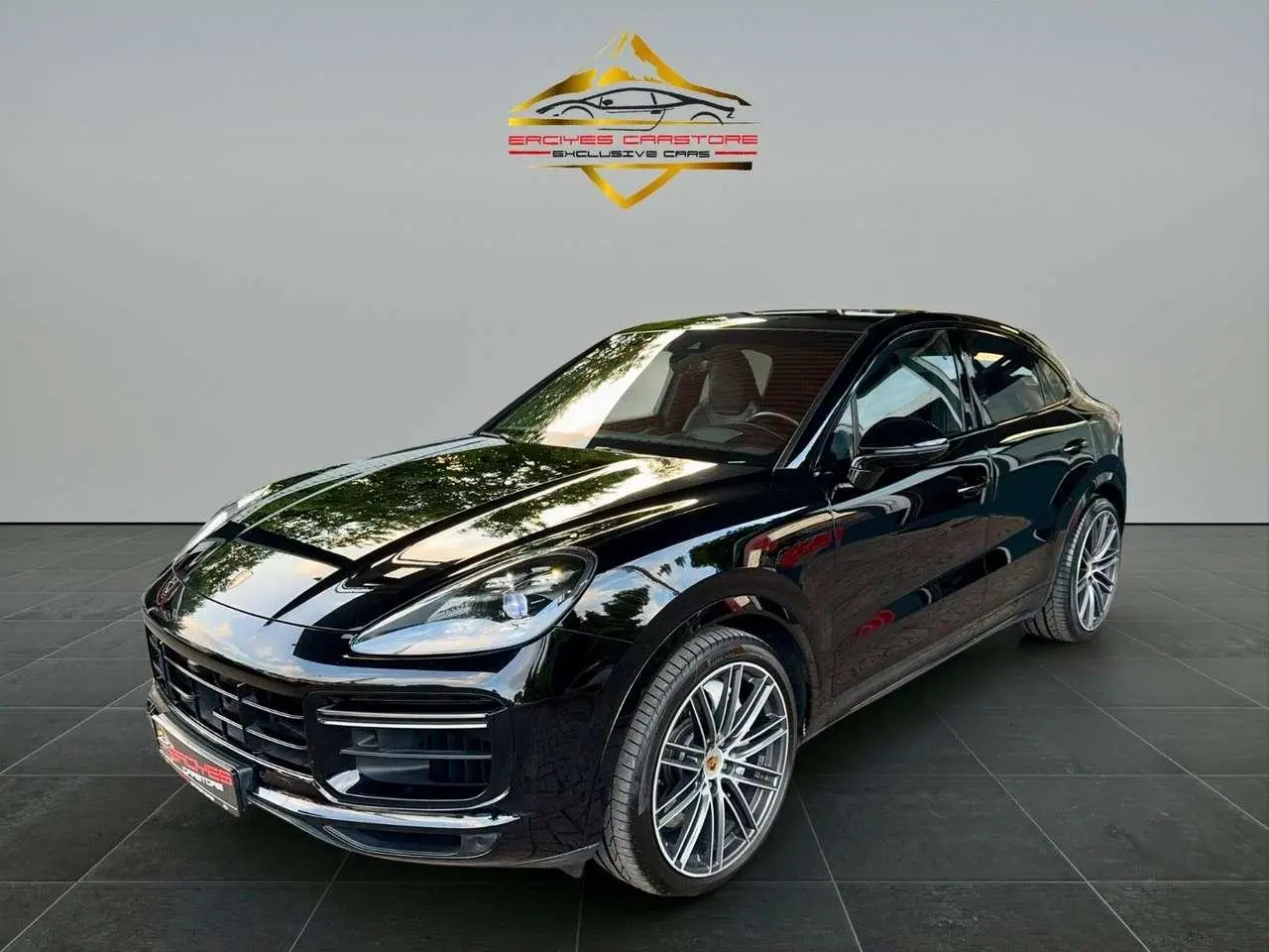 Photo 1 : Porsche Cayenne 2019 Essence