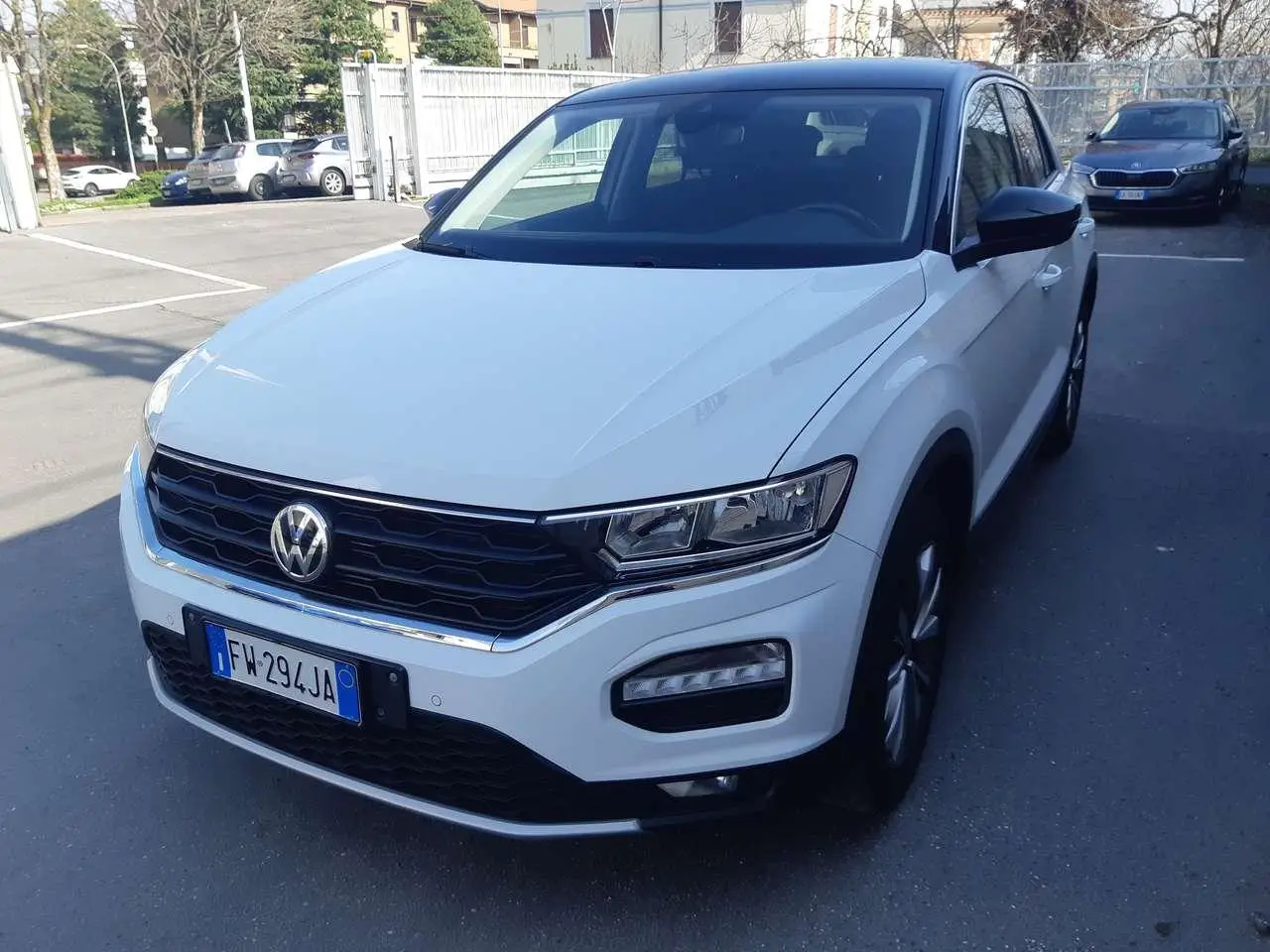 Photo 1 : Volkswagen T-roc 2019 Petrol