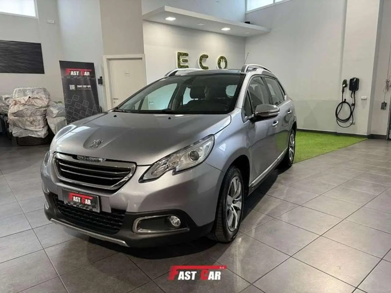 Photo 1 : Peugeot 2008 2015 Essence