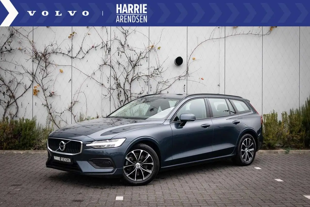 Photo 1 : Volvo V60 2020 Essence