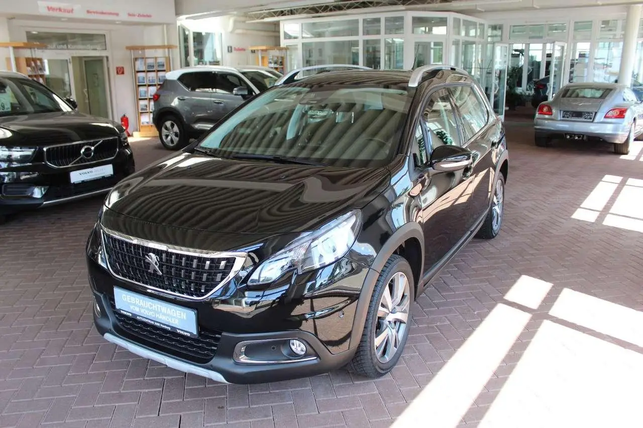 Photo 1 : Peugeot 2008 2019 Petrol