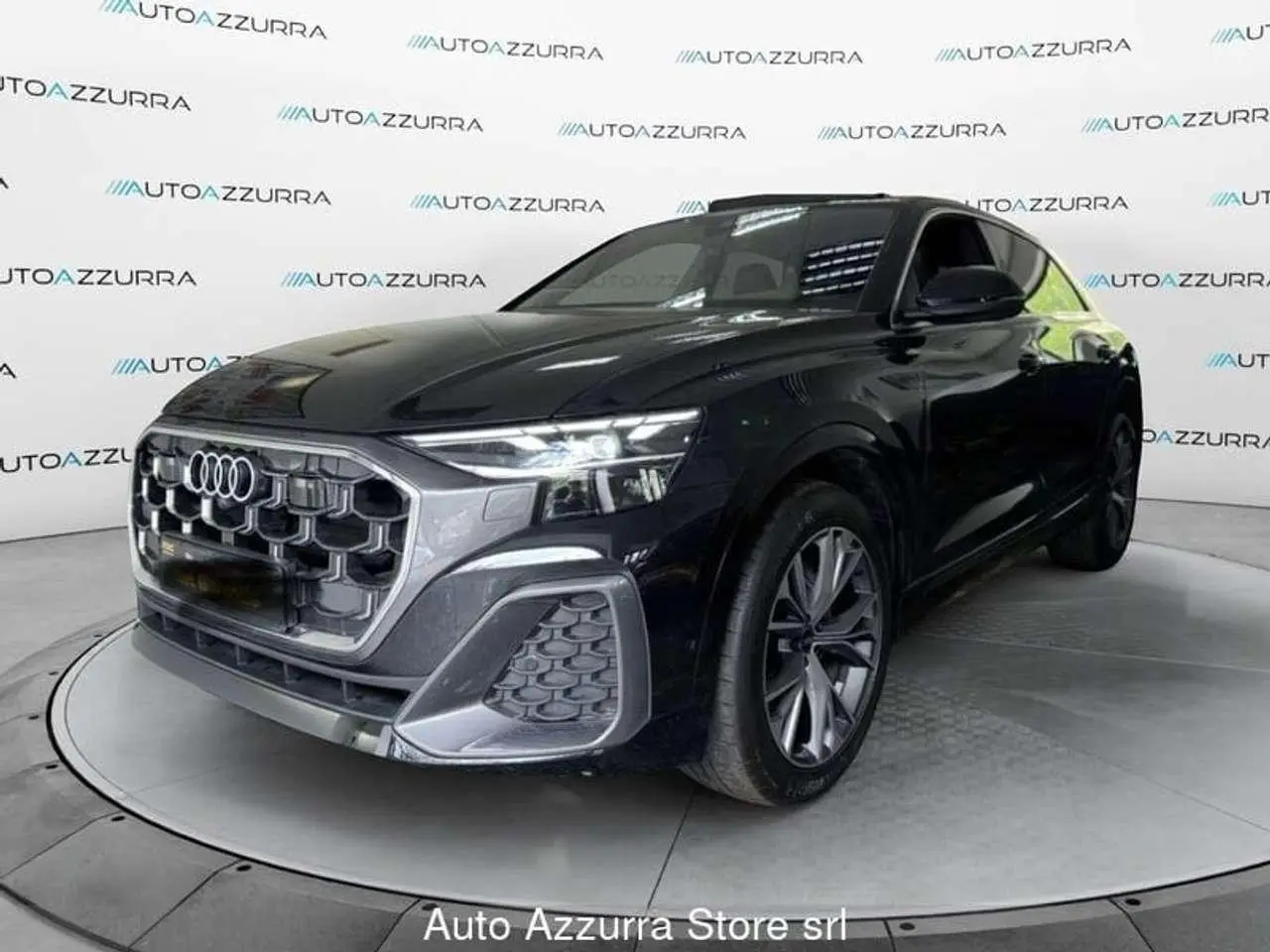 Photo 1 : Audi Q8 2024 Hybride