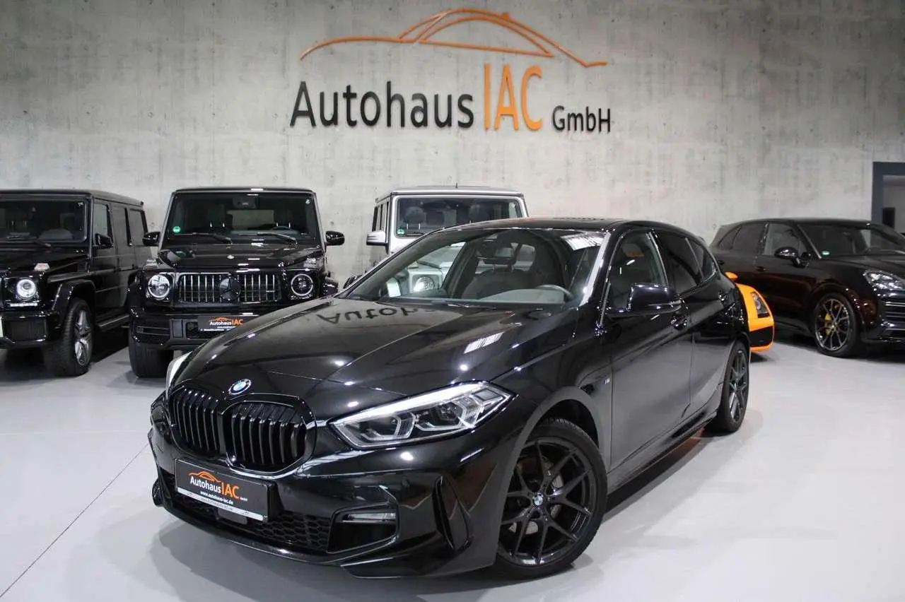 Photo 1 : Bmw Serie 1 2019 Petrol