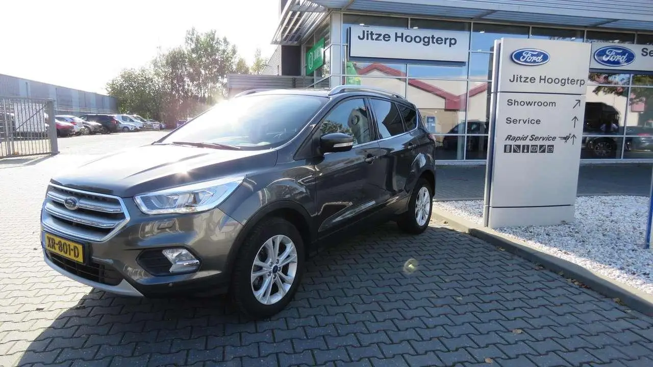 Photo 1 : Ford Kuga 2018 Essence