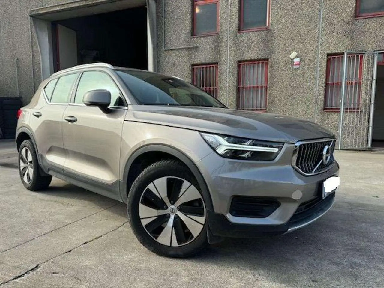 Photo 1 : Volvo Xc40 2022 Hybrid