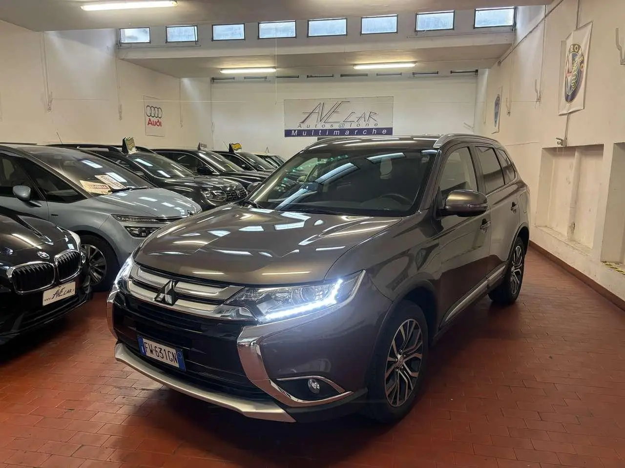 Photo 1 : Mitsubishi Outlander 2019 Diesel