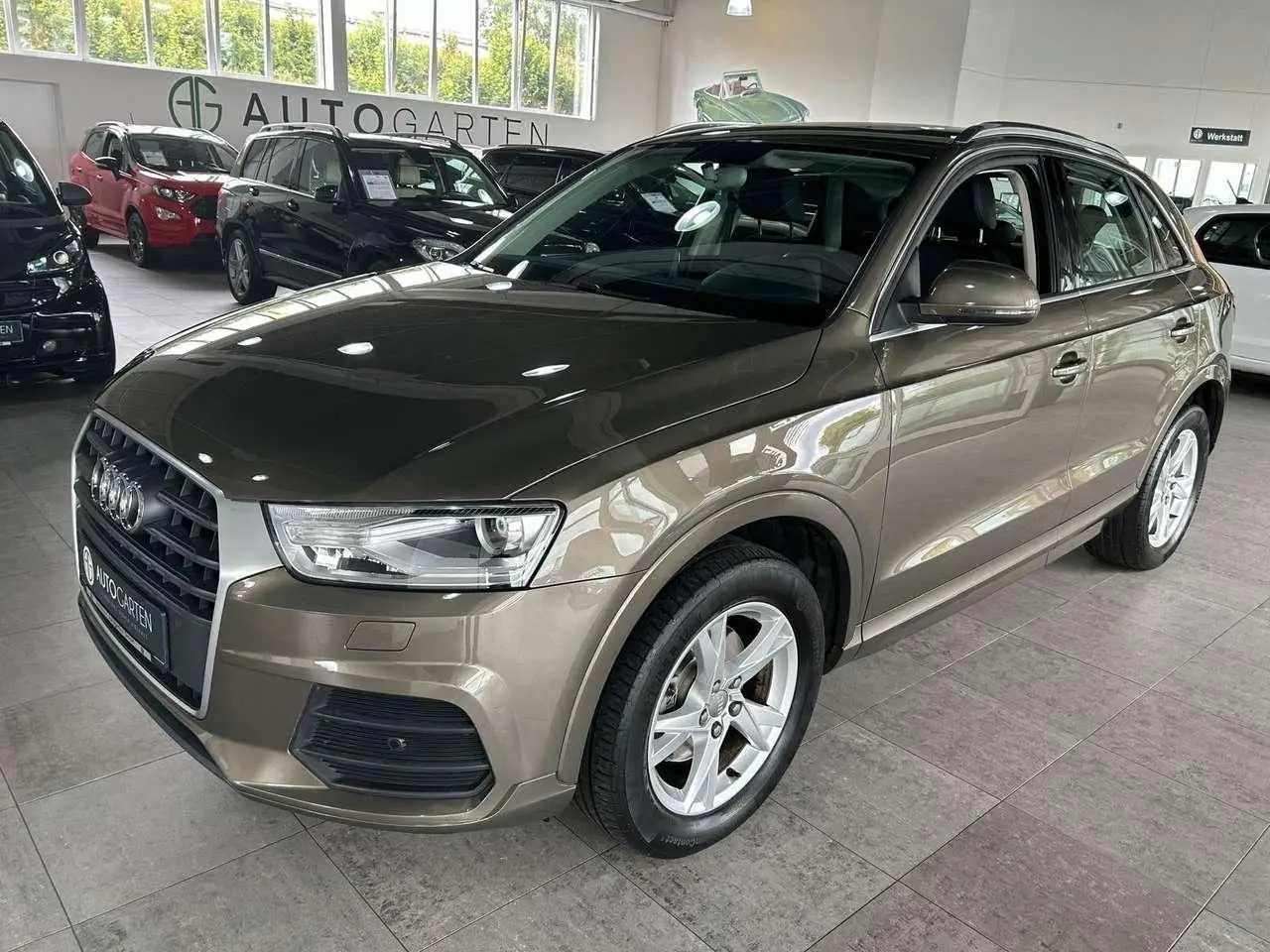 Photo 1 : Audi Q3 2015 Essence