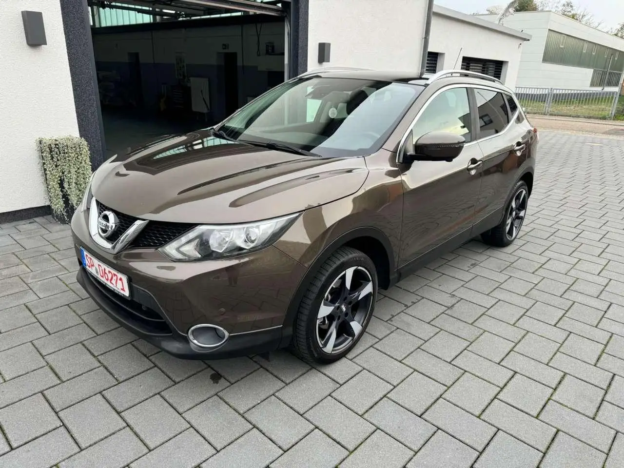 Photo 1 : Nissan Qashqai 2015 Petrol