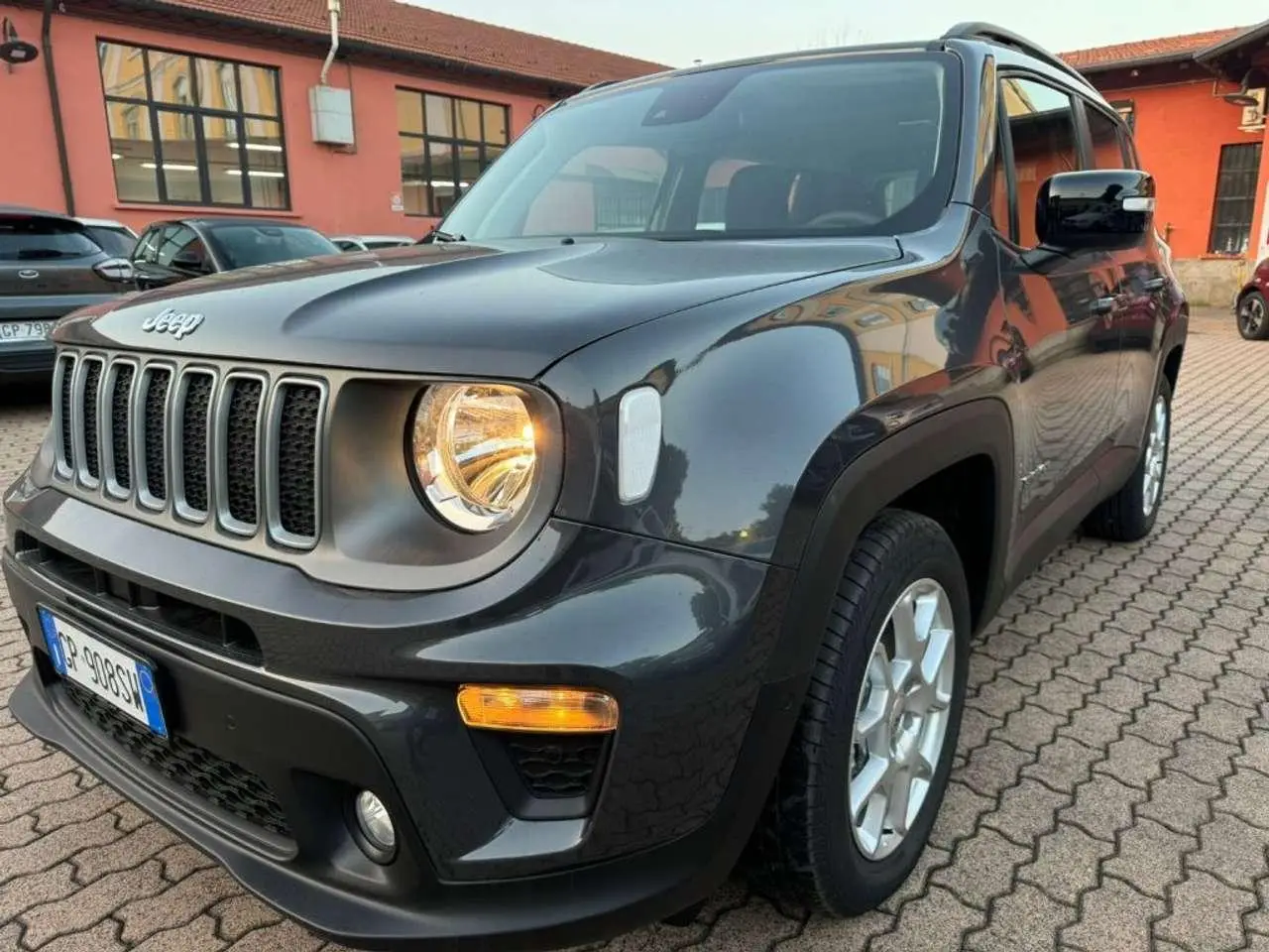 Photo 1 : Jeep Renegade 2023 Hybrid