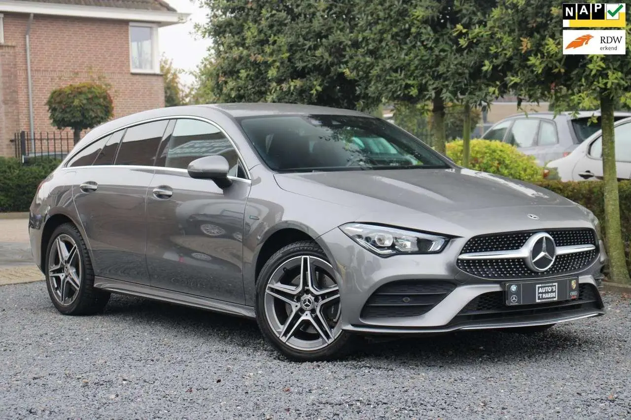 Photo 1 : Mercedes-benz Classe Cla 2021 Hybrid