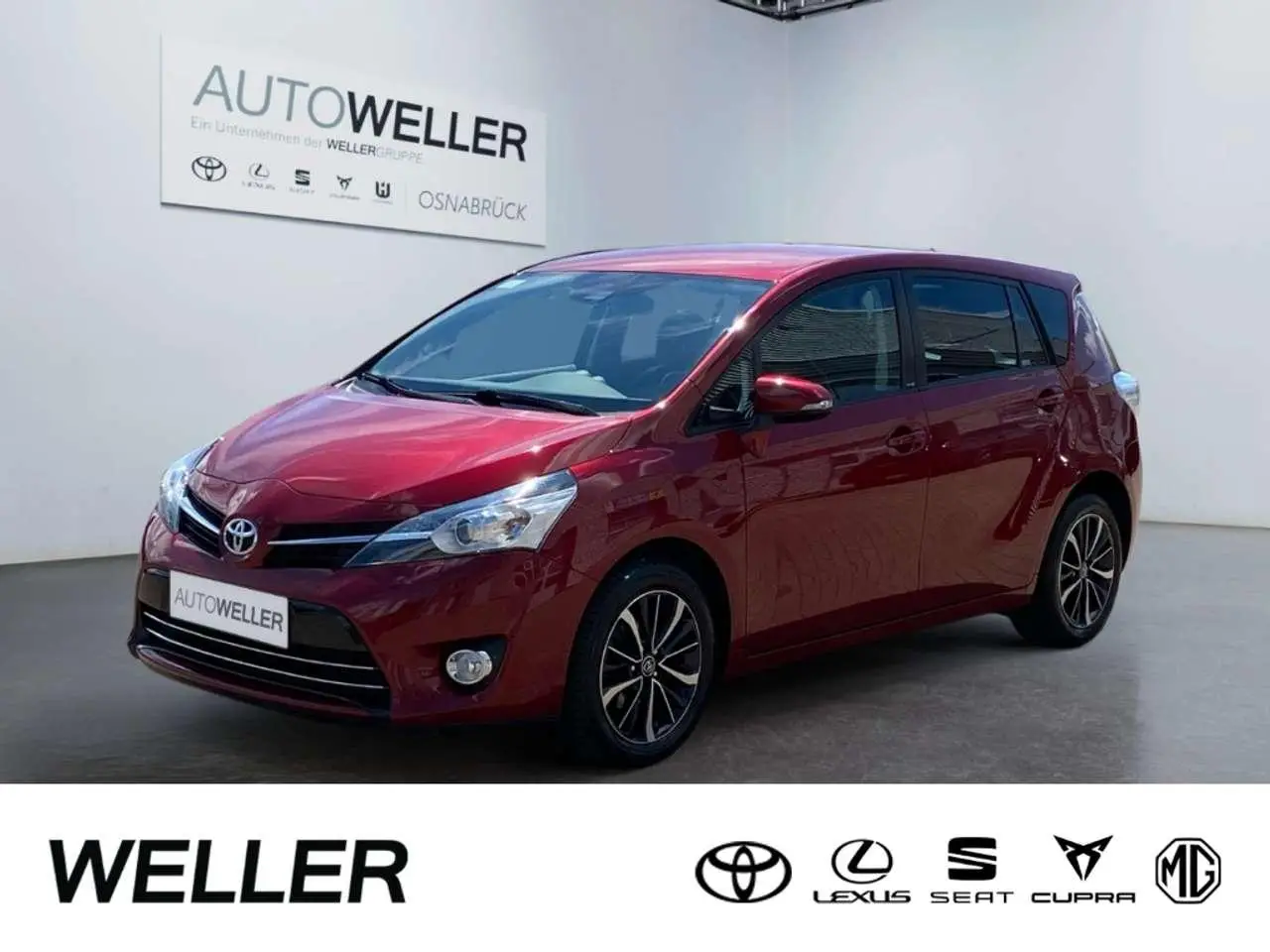 Photo 1 : Toyota Verso 2017 Petrol