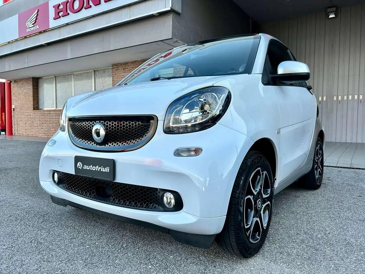 Photo 1 : Smart Fortwo 2018 Petrol