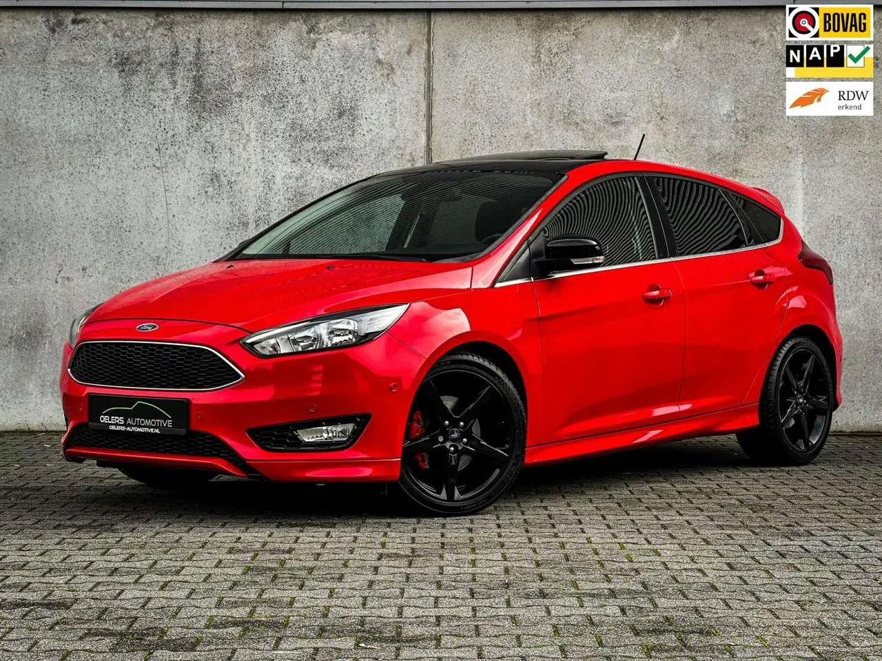 Photo 1 : Ford Focus 2017 Petrol