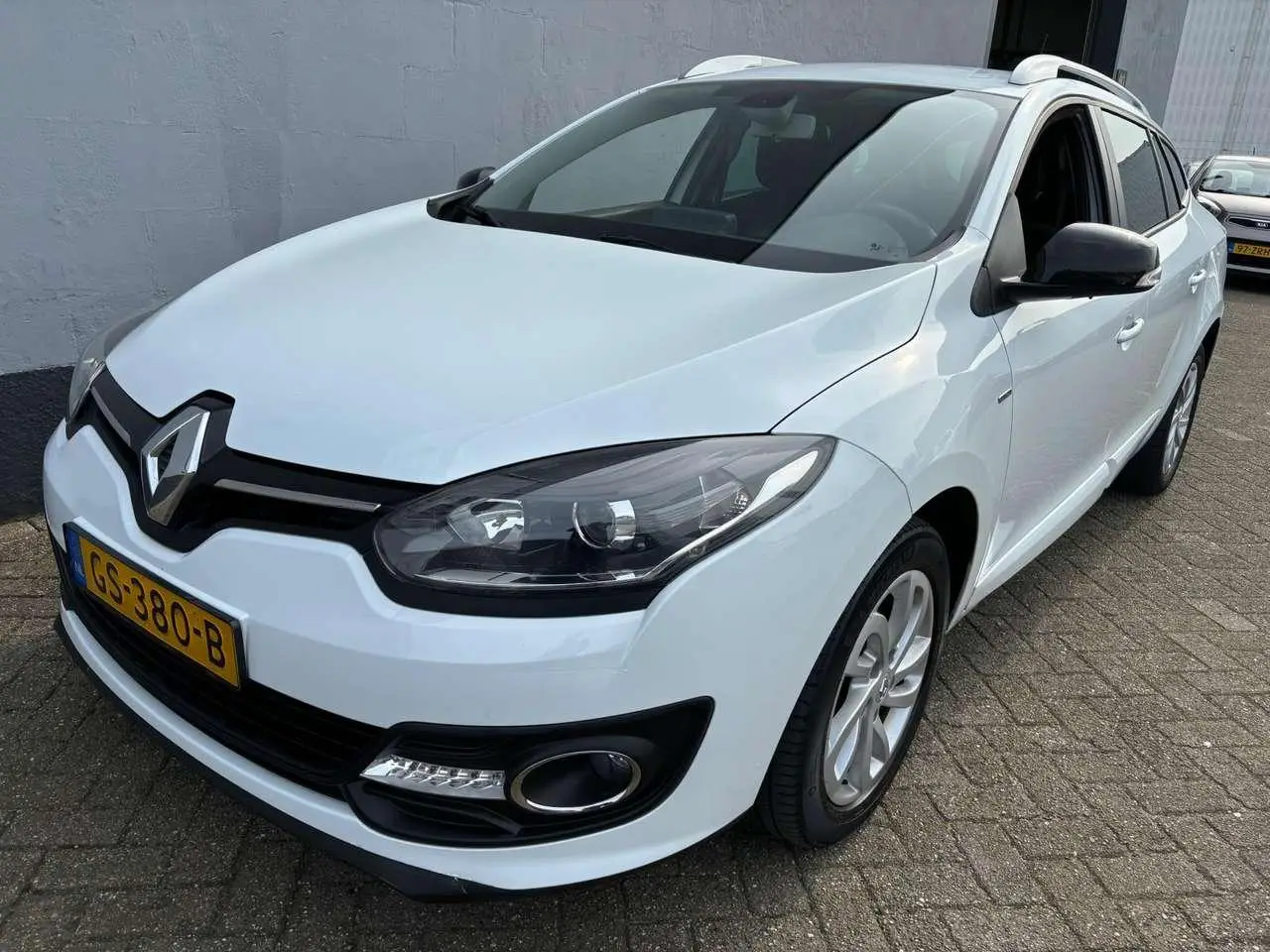 Photo 1 : Renault Megane 2015 Essence