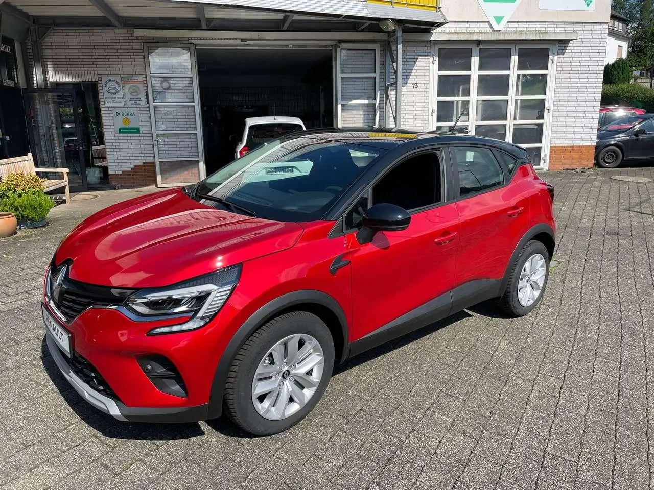 Photo 1 : Renault Captur 2023 Essence