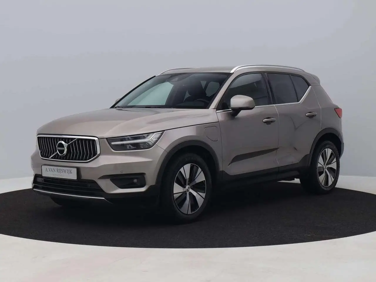 Photo 1 : Volvo Xc40 2021 Hybride