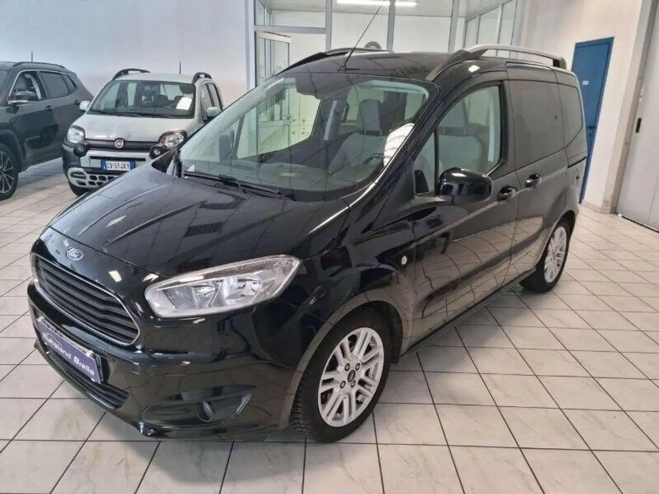 Photo 1 : Ford Tourneo 2016 Essence