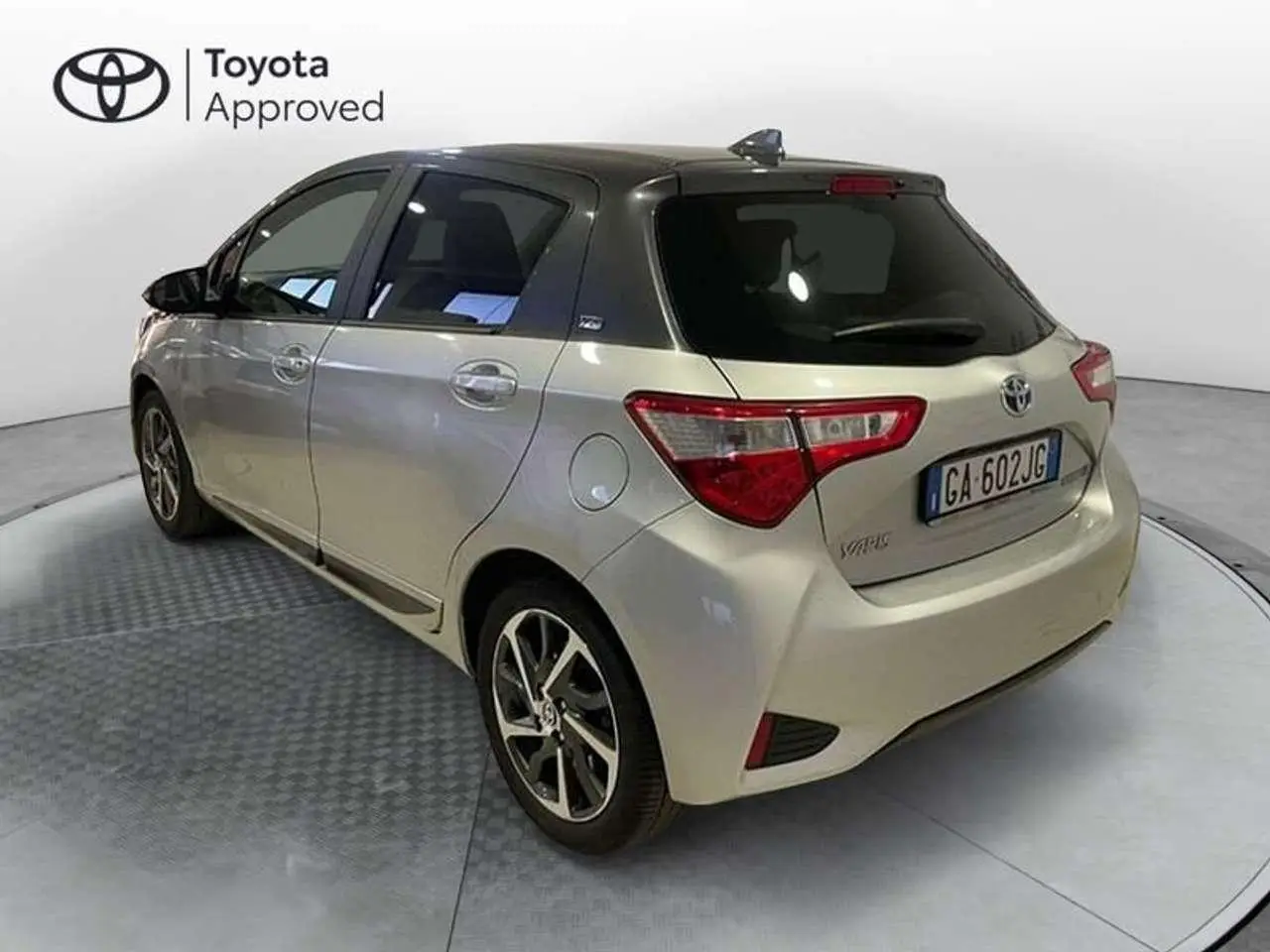 Photo 1 : Toyota Yaris 2020 Hybrid