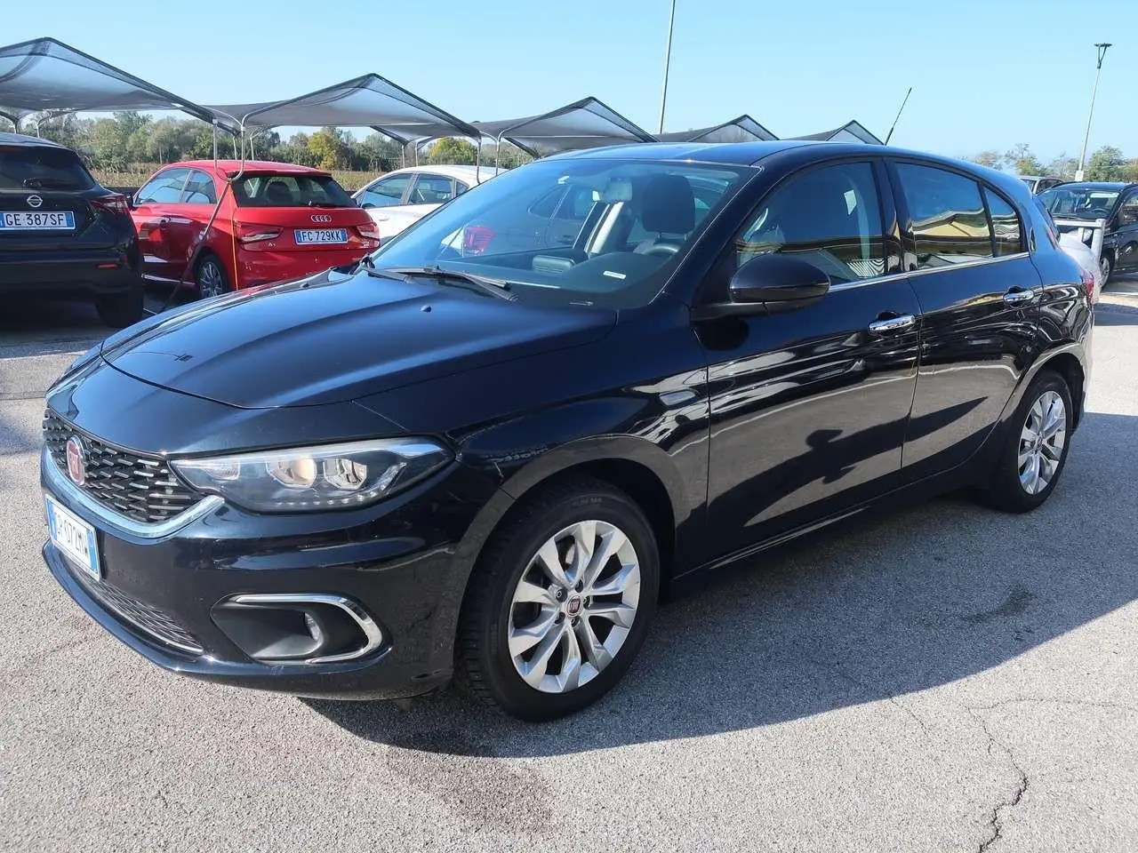 Photo 1 : Fiat Tipo 2017 Petrol