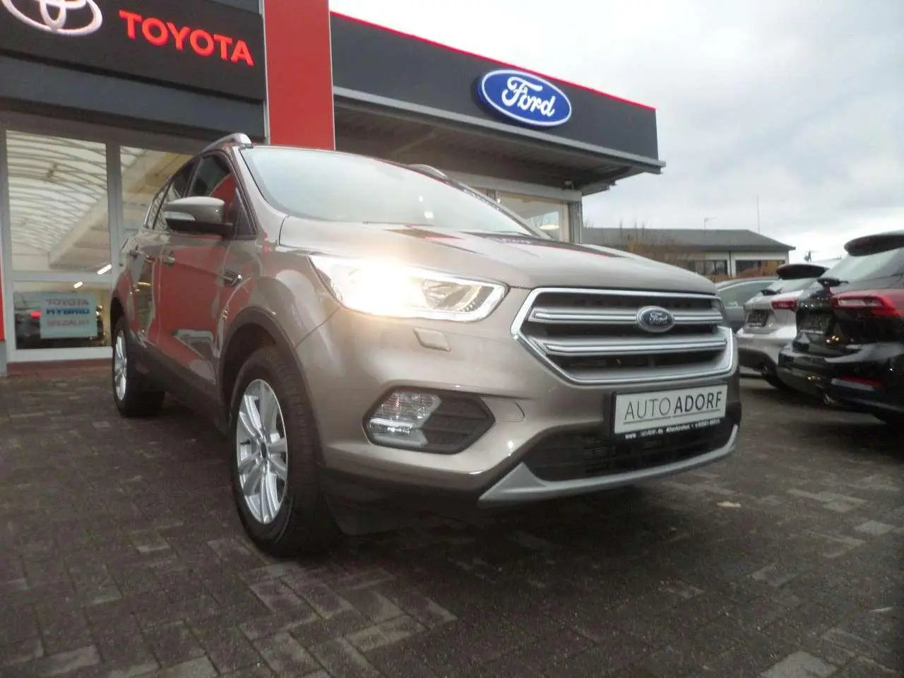 Photo 1 : Ford Kuga 2019 Petrol