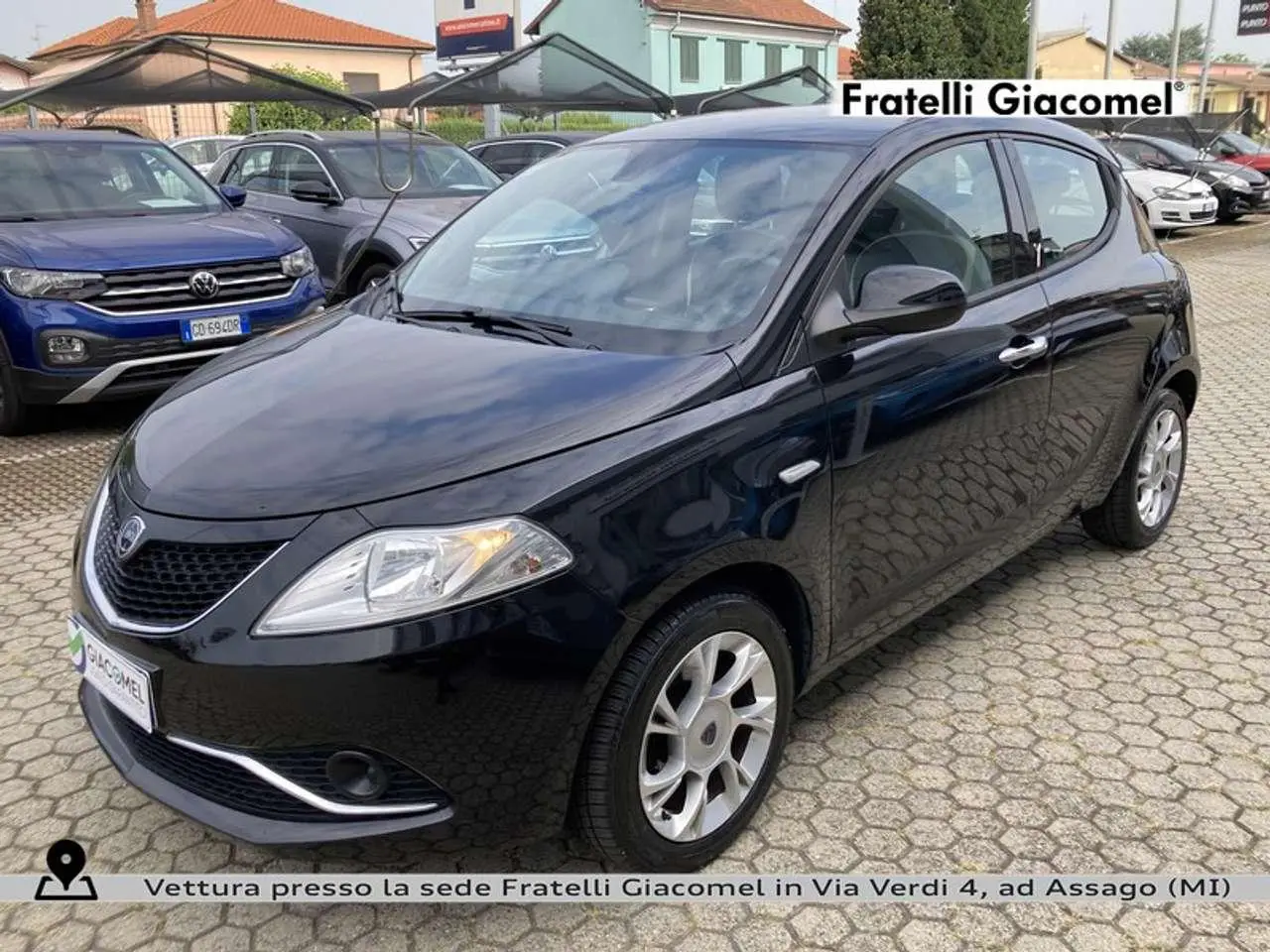 Photo 1 : Lancia Ypsilon 2016 Petrol