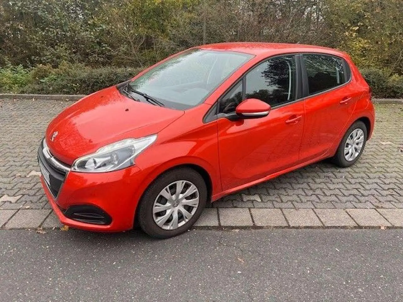 Photo 1 : Peugeot 208 2018 Petrol