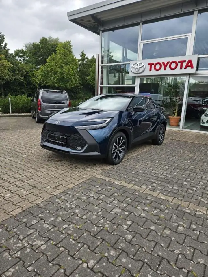 Photo 1 : Toyota C-hr 2024 Hybrid