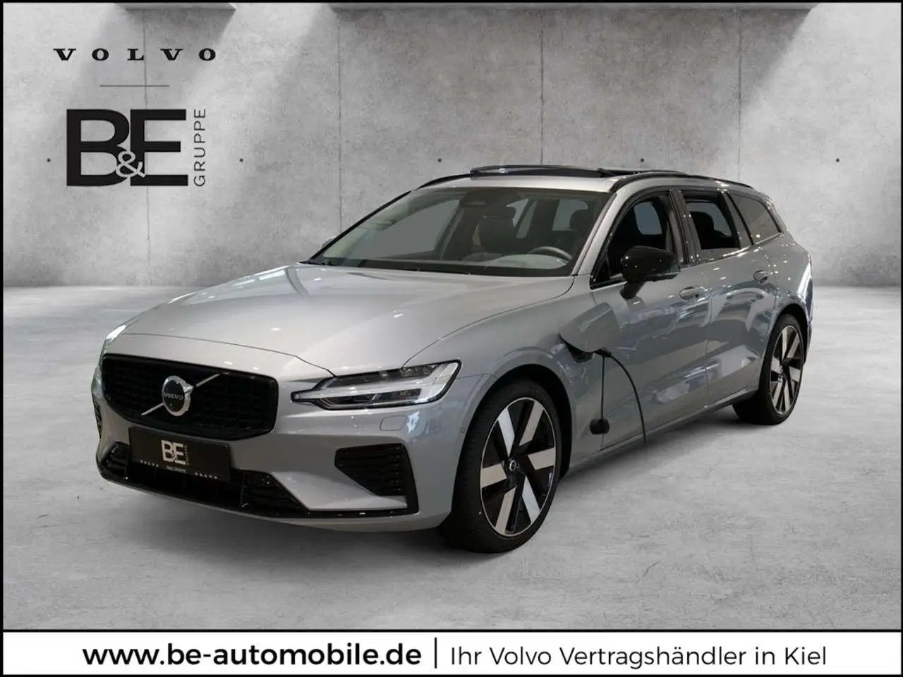 Photo 1 : Volvo V60 2024 Hybrid