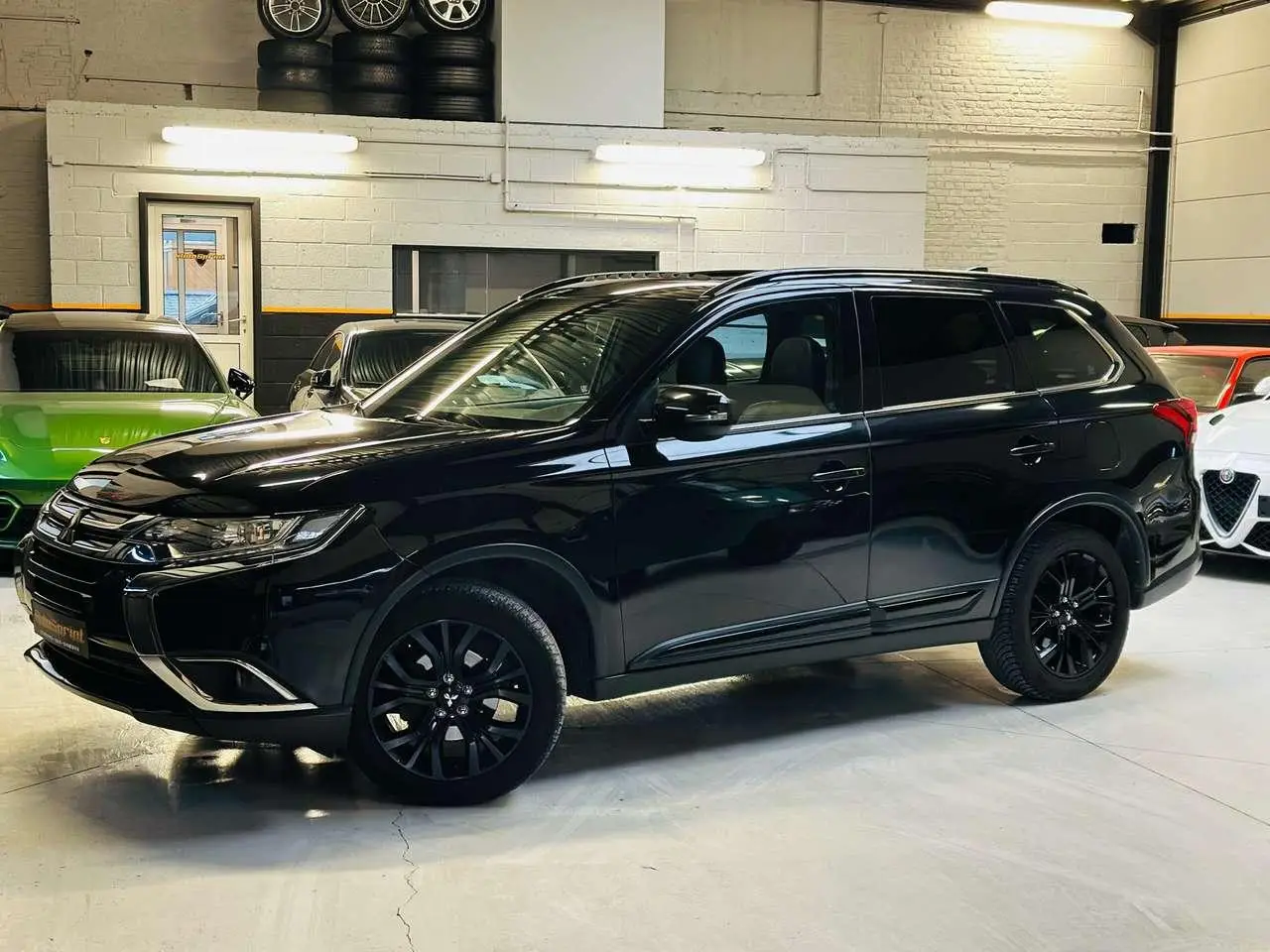 Photo 1 : Mitsubishi Outlander 2018 Petrol