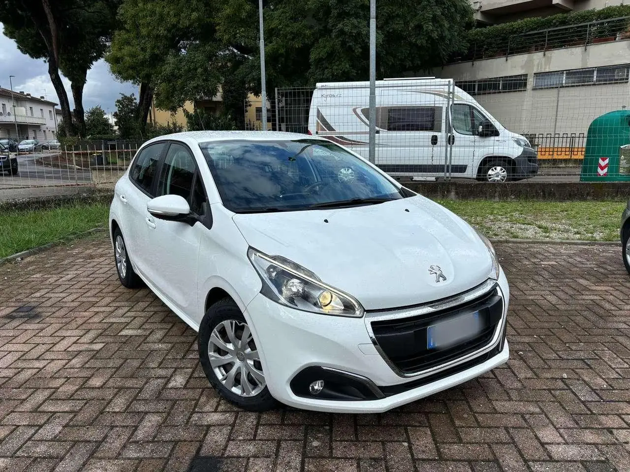 Photo 1 : Peugeot 208 2016 Petrol