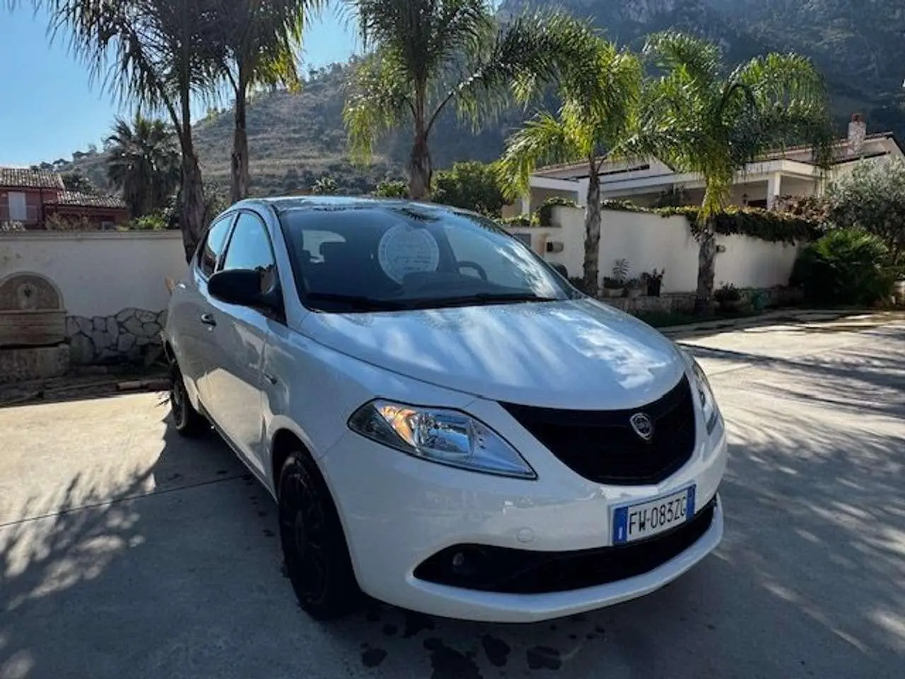 Photo 1 : Lancia Ypsilon 2019 Petrol