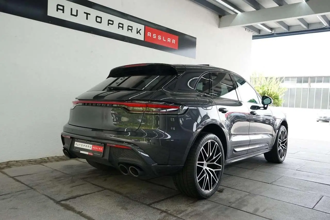 Photo 1 : Porsche Macan 2023 Essence