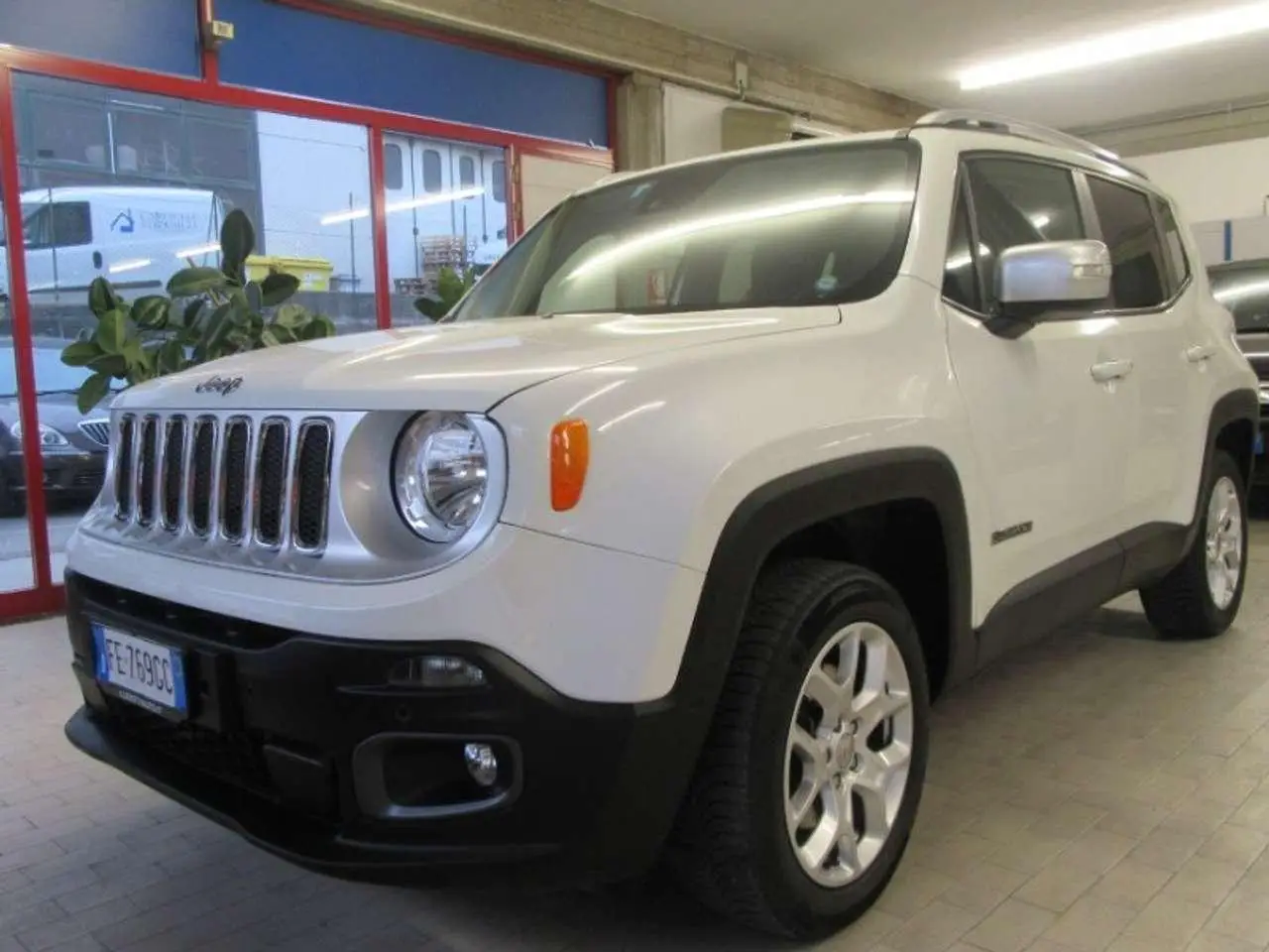 Photo 1 : Jeep Renegade 2016 Diesel