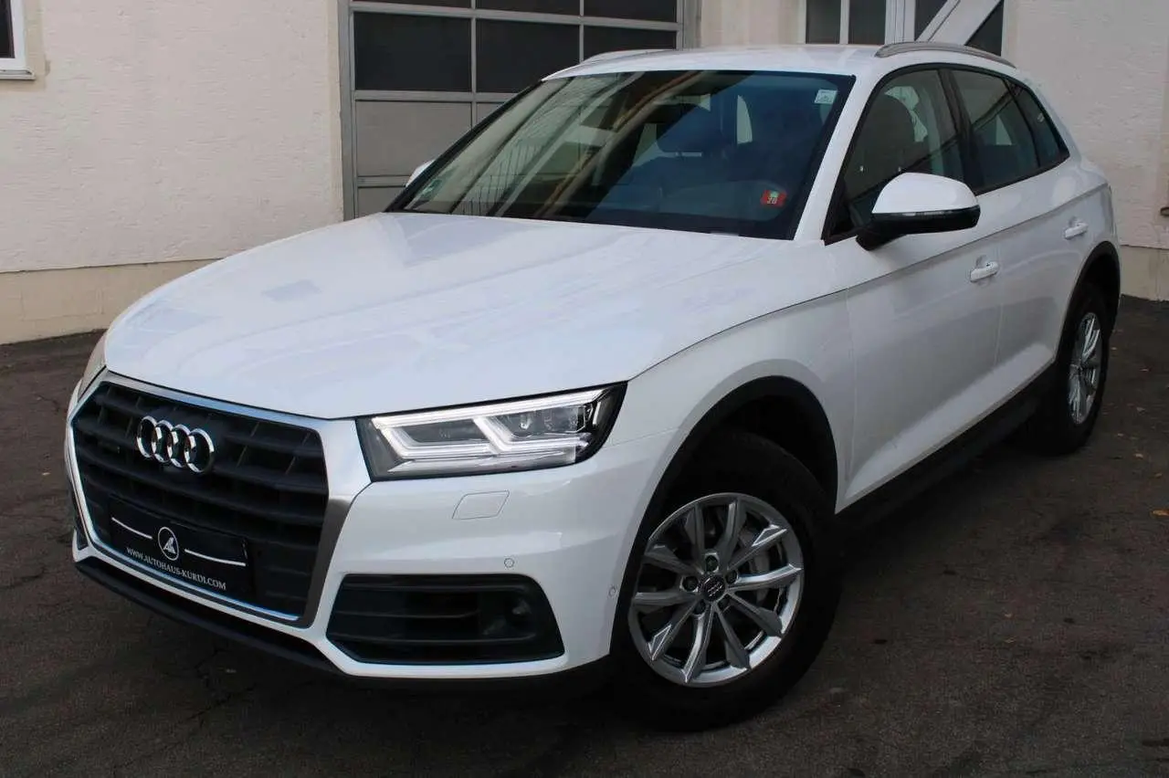 Photo 1 : Audi Q5 2020 Diesel