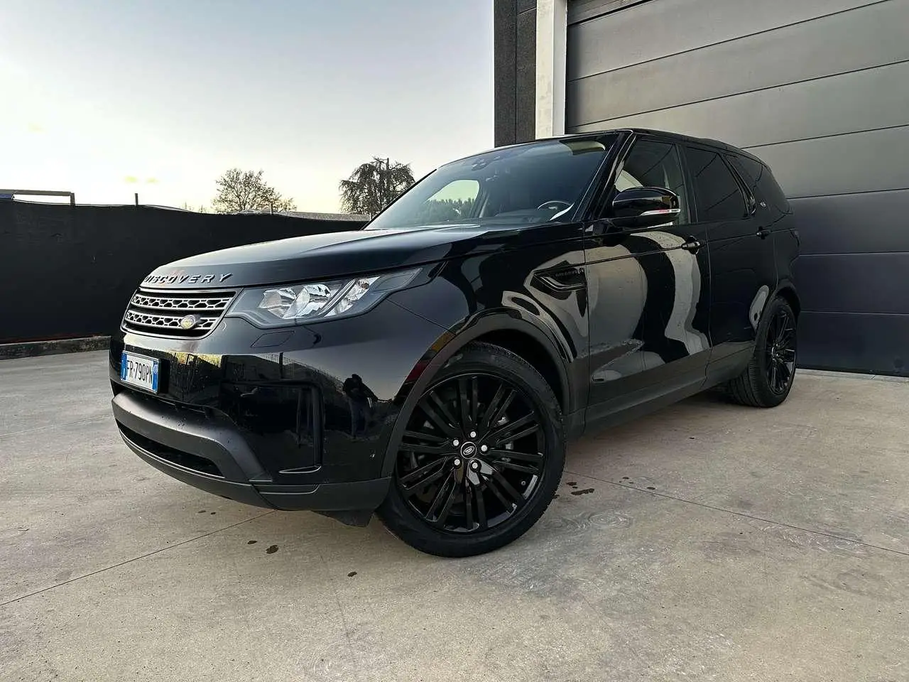 Photo 1 : Land Rover Discovery 2018 Diesel