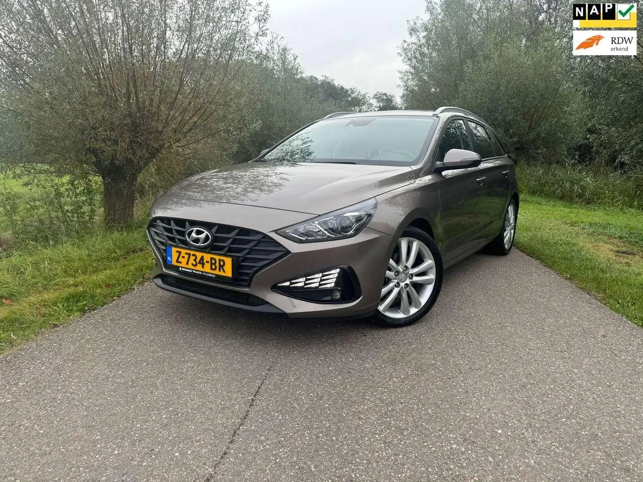 Photo 1 : Hyundai I30 2022 Petrol