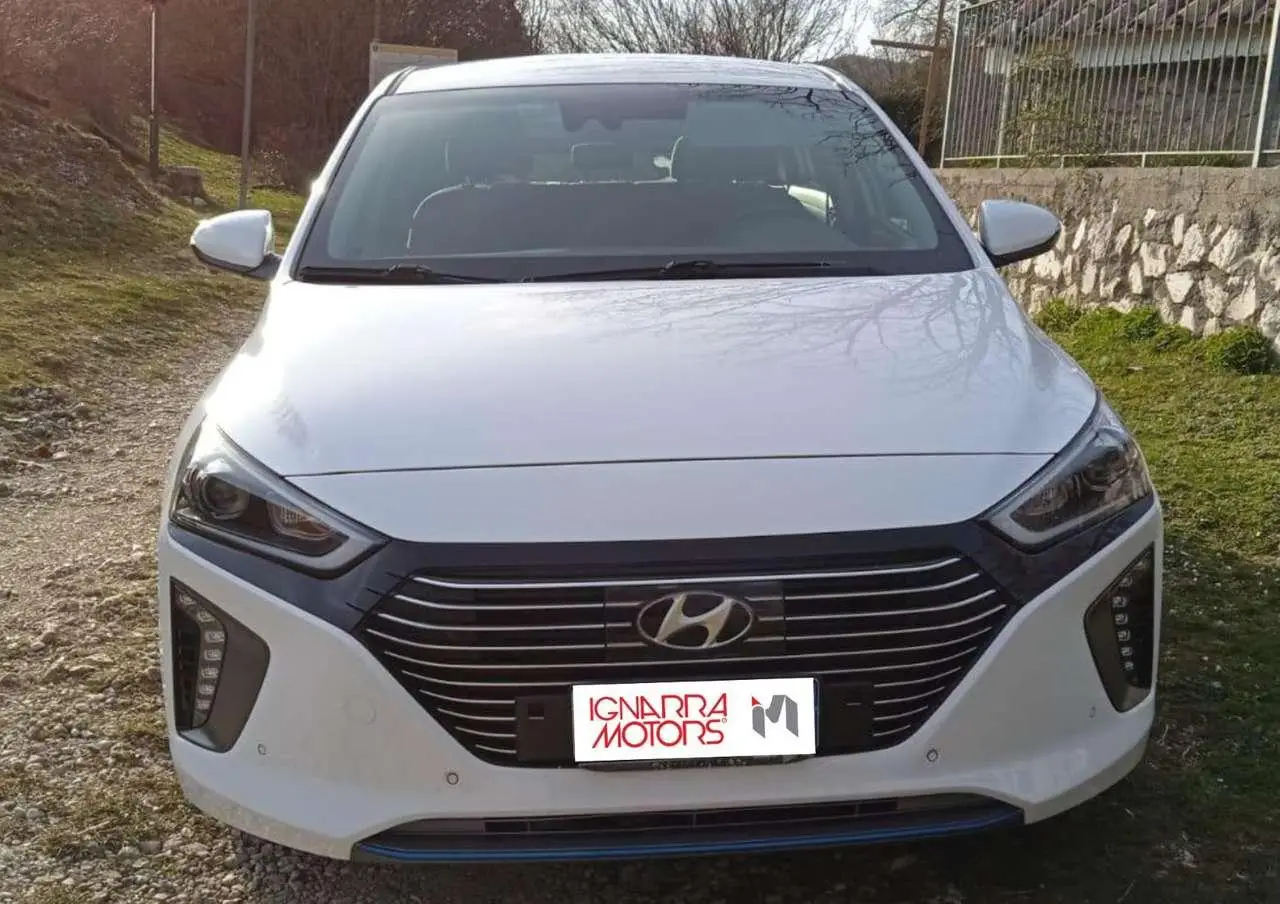 Photo 1 : Hyundai Ioniq 2016 Hybride