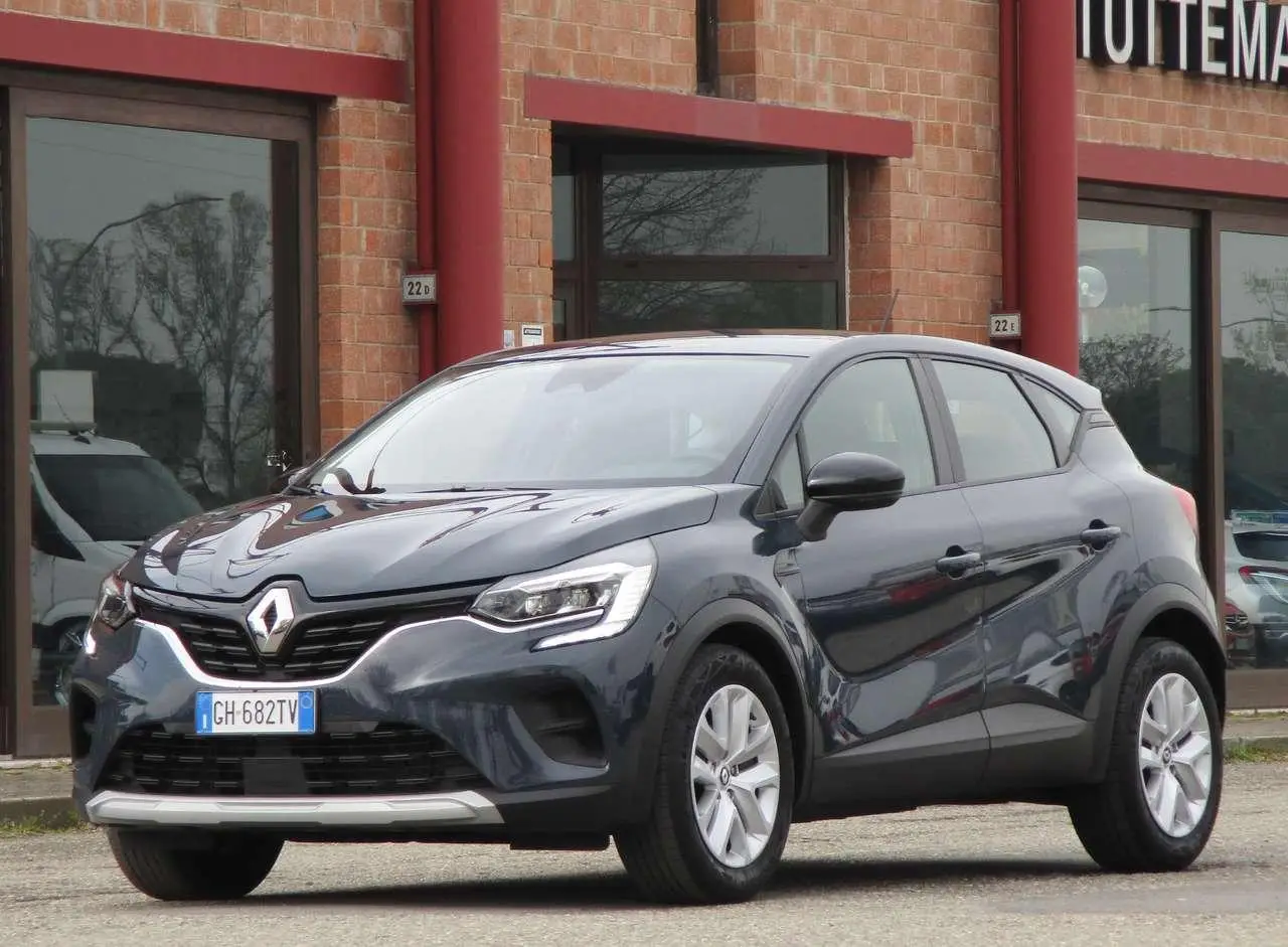 Photo 1 : Renault Captur 2022 Essence