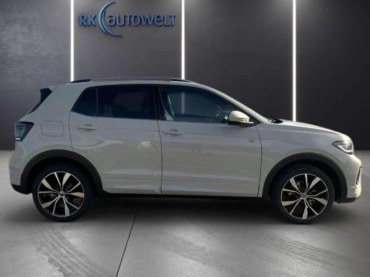 Photo 1 : Volkswagen T-cross 2024 Petrol